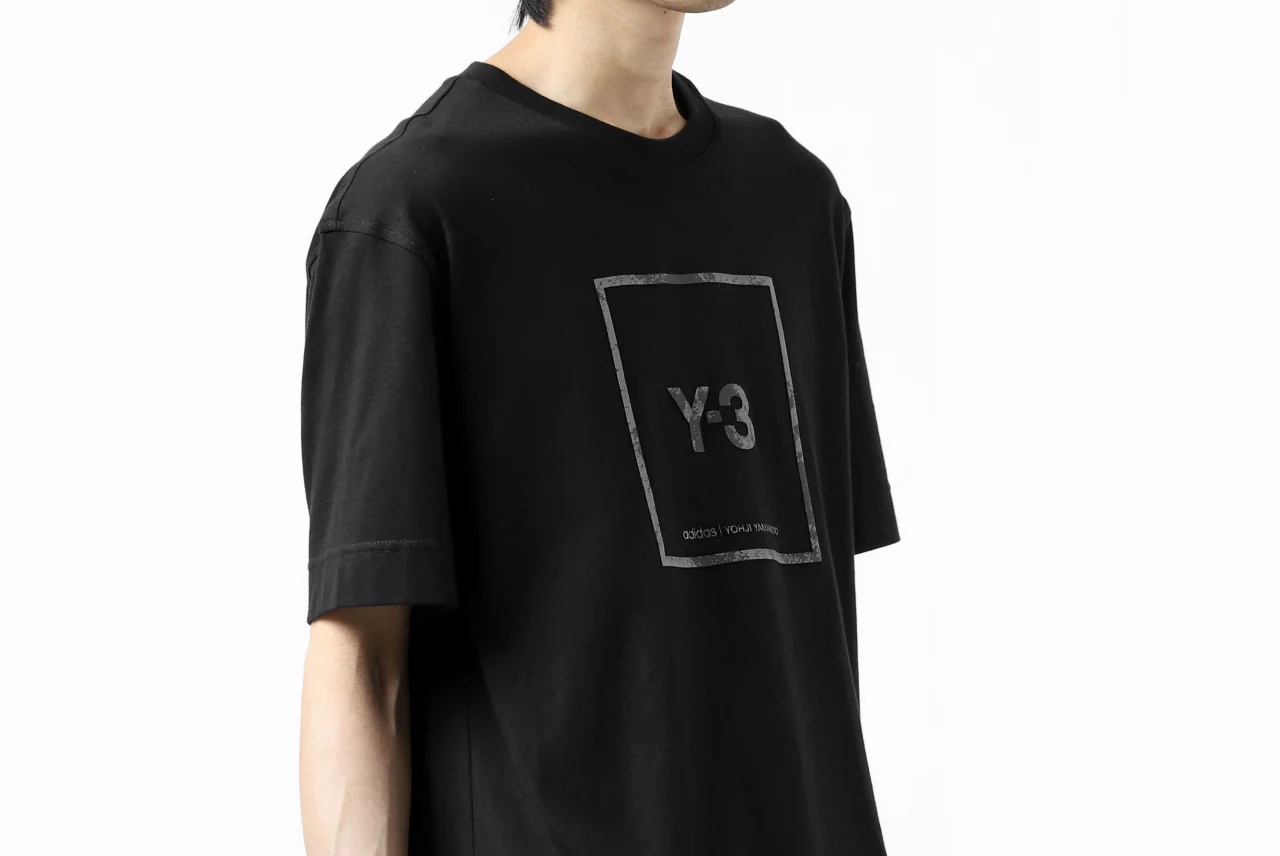 Y-3 Yohji Yamamoto U SQUARE LABEL GRAPHIC SS TEE / REFLECTION LOGO (BLACK) - Image 23