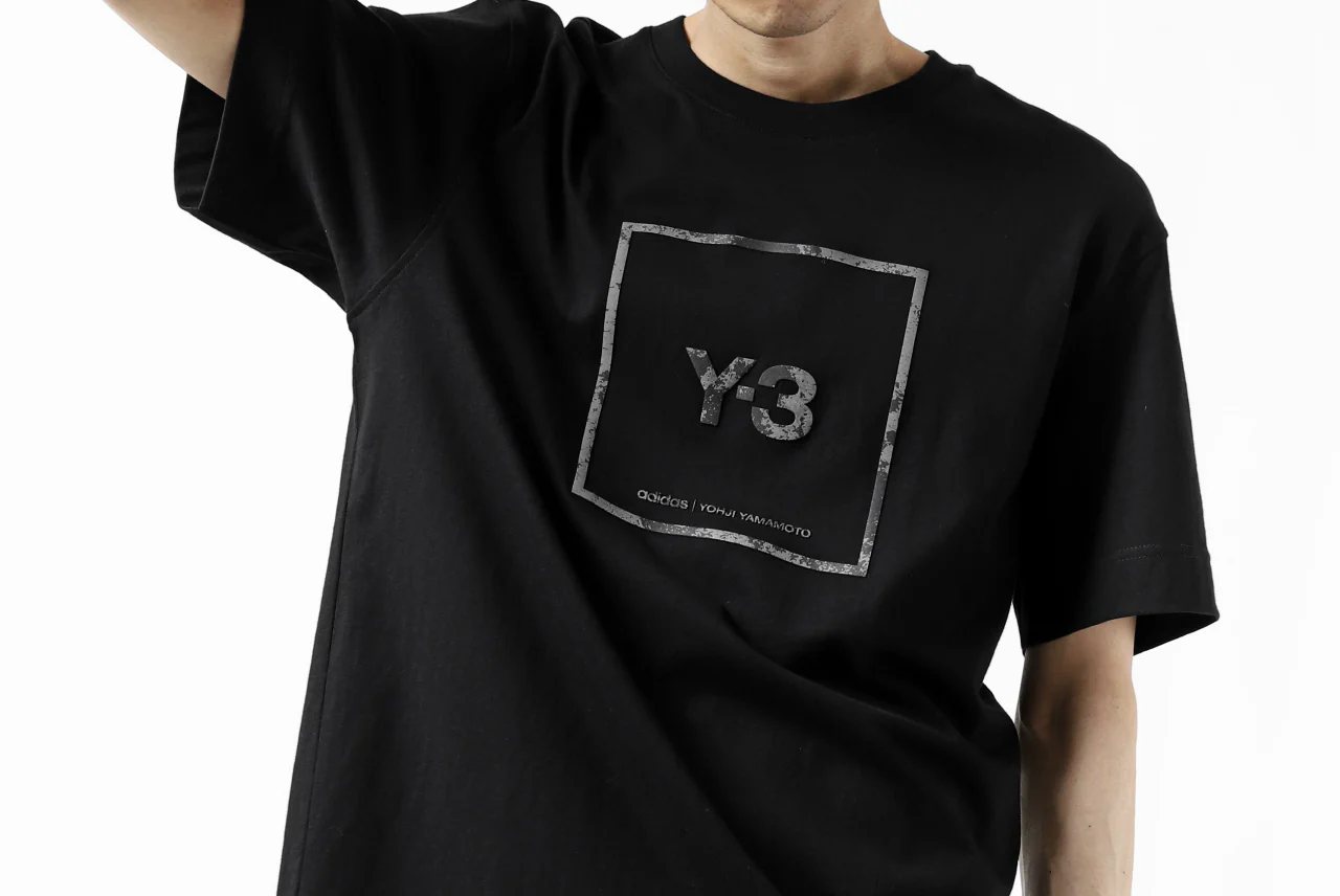 Y-3 Yohji Yamamoto U SQUARE LABEL GRAPHIC SS TEE / REFLECTION LOGO (BLACK) - Image 24
