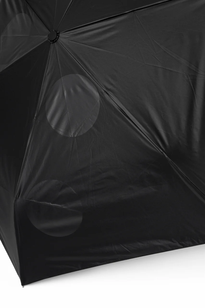 Y's DOT PRINT FOLDED UMBRELLA (BLACK) - Image 7