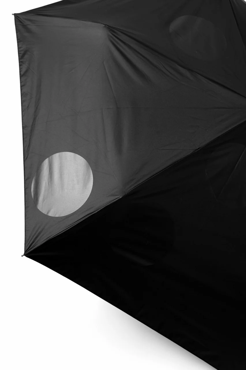 Y's DOT PRINT FOLDED UMBRELLA (BLACK) - Image 8