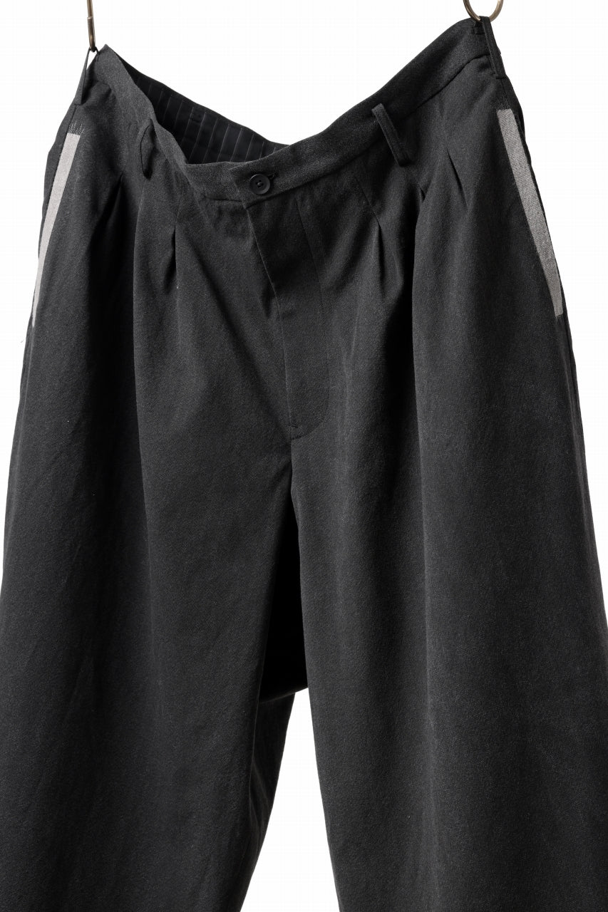 Y's for men 12TUCKS WIDE TAPERED PANTS / COTTON HEATHER PIGMENT WASH (GRAY) - Image 16