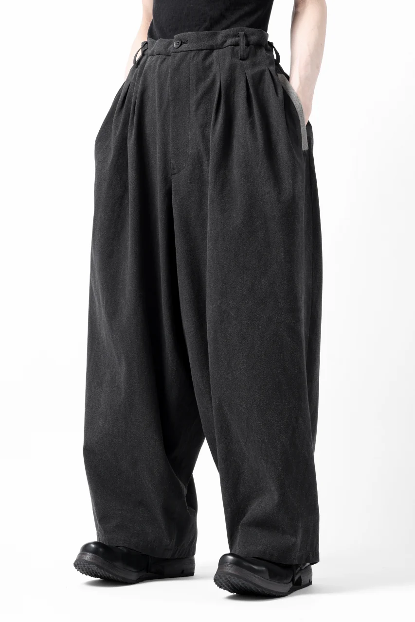 Y's for men 12TUCKS WIDE TAPERED PANTS / COTTON HEATHER PIGMENT WASH (GRAY) - Image 2