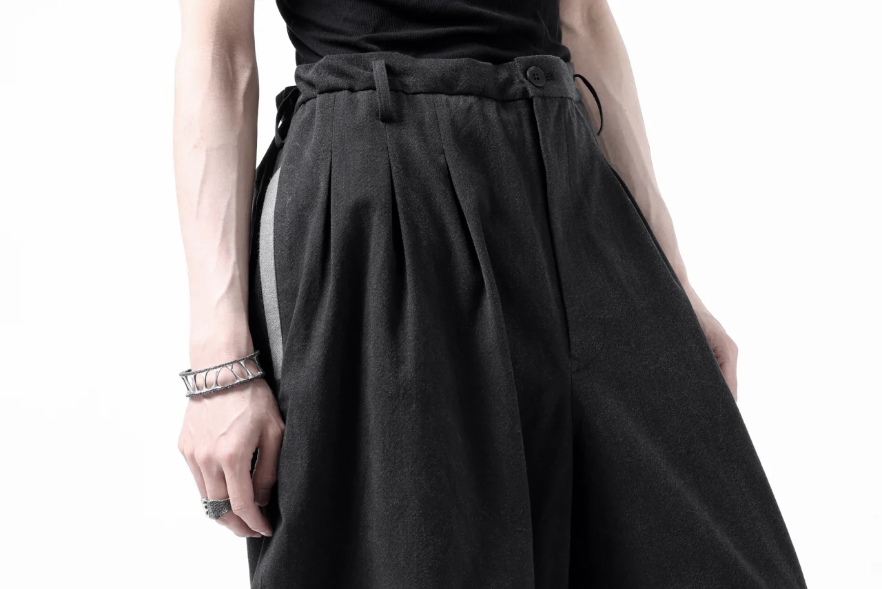 Y's for men 12TUCKS WIDE TAPERED PANTS / COTTON HEATHER PIGMENT WASH (GRAY) - Image 34