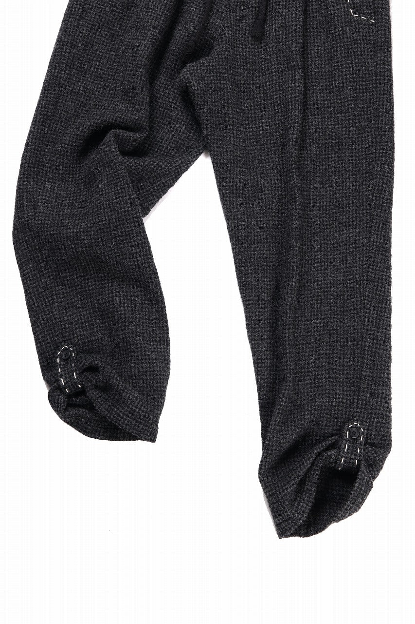 Y's for men TAB DETAIL PANTS with HAND STITCH / HOUNDSTOOTH WOOL (BLACK) - Image 19
