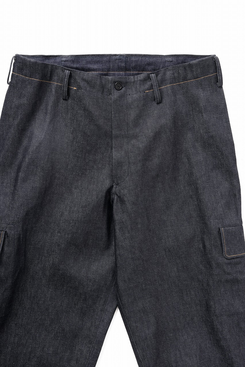 Y's for men TUCK PANTS WITH COLOR COMBI STITCH / 13oz UNEVEN YARN DENIM (BLUE) - Image 6