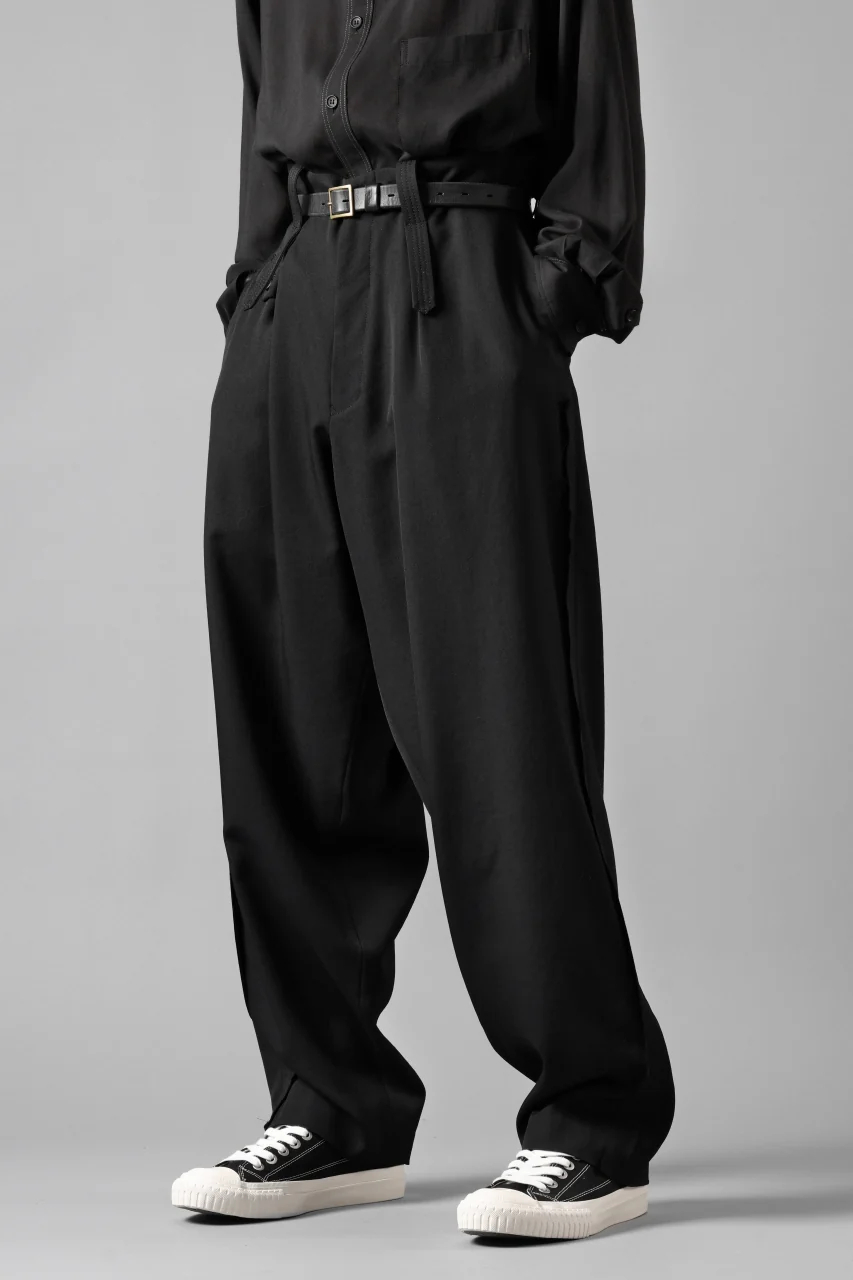 Y's for men WITH DECORATIVE CLOTH TAPERED PANTS / WRINKLE WOOL GABARDINE (BLACK) - Image 24