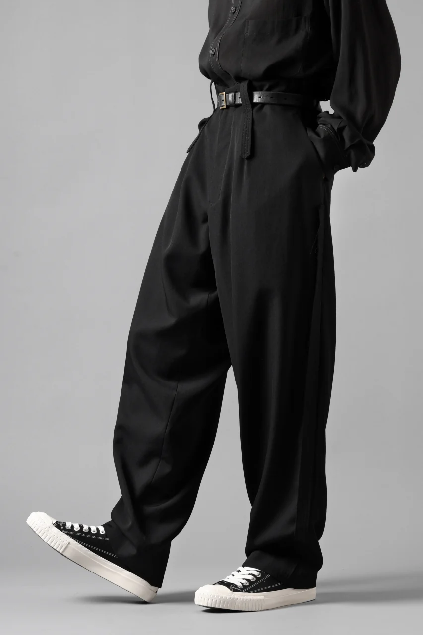Y's for men WITH DECORATIVE CLOTH TAPERED PANTS / WRINKLE WOOL GABARDINE (BLACK) - Image 27