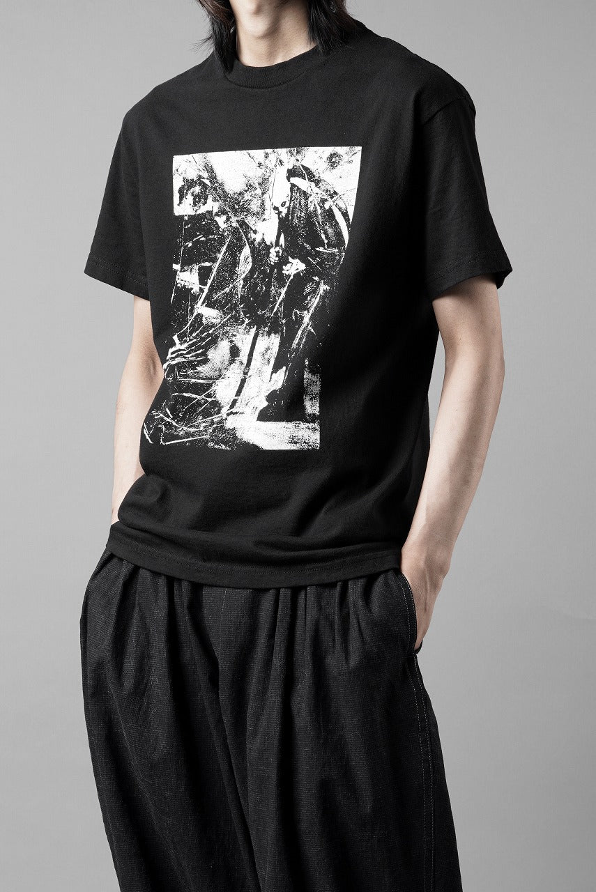 Y's for men x MASSES ROUND BODY S/S TEE / PRINT D (BLACK) - Image 2