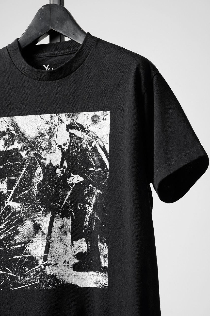 Y's for men x MASSES ROUND BODY S/S TEE / PRINT D (BLACK) - Image 7