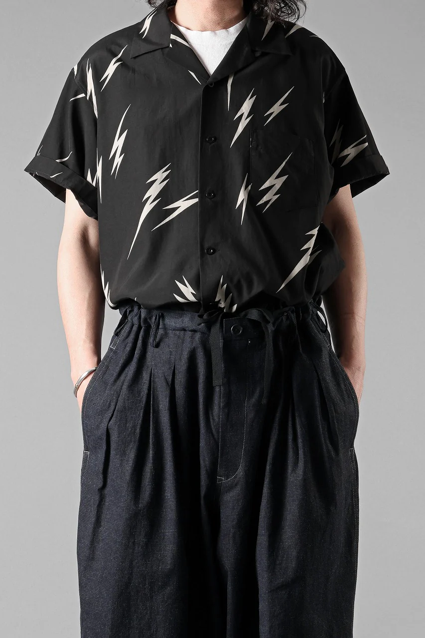 Y's for men x MASSES TE PATTERN DISCHARGE PRINT H/S SHIRT (BLACK) - Image 2