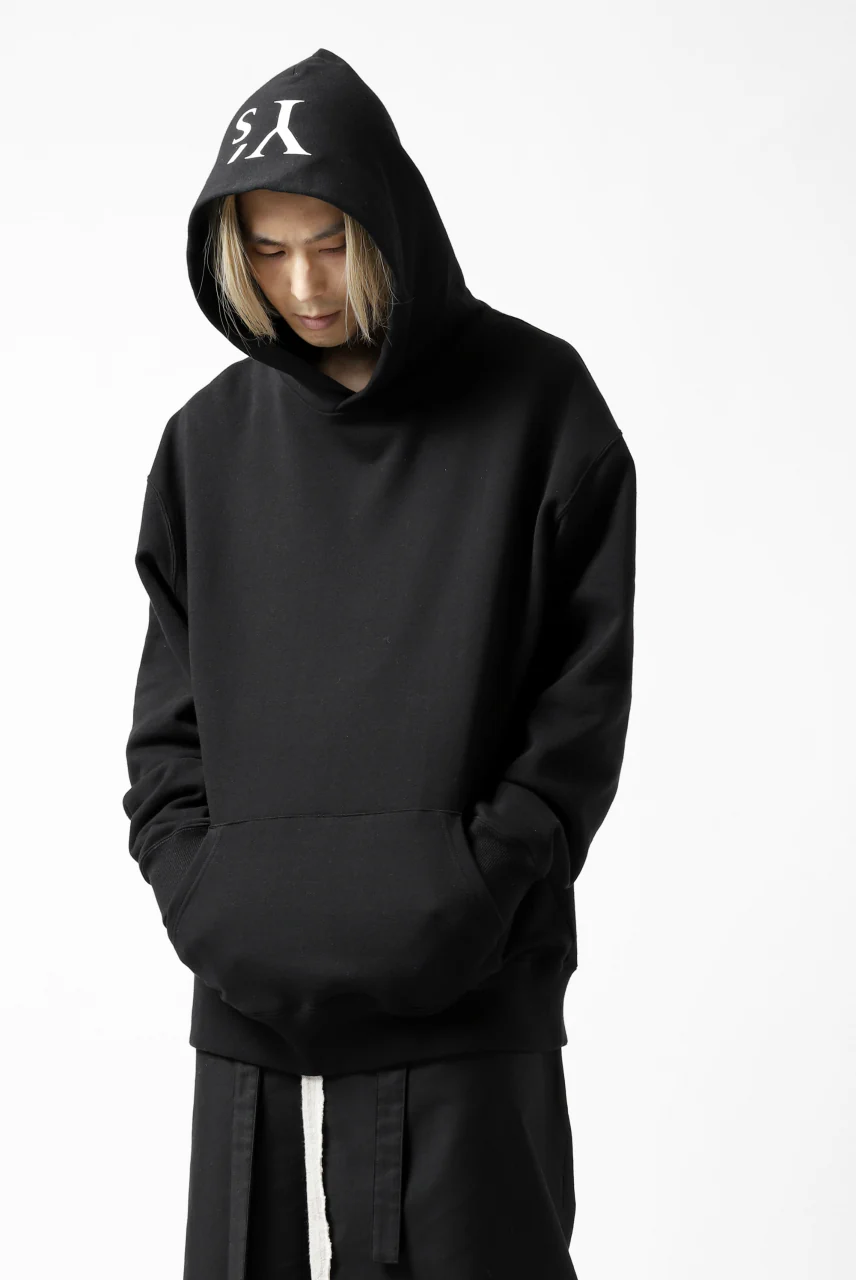 Y's REGULAR FIT LOGO SWEATER HOODIE (BLACK) - Image 31