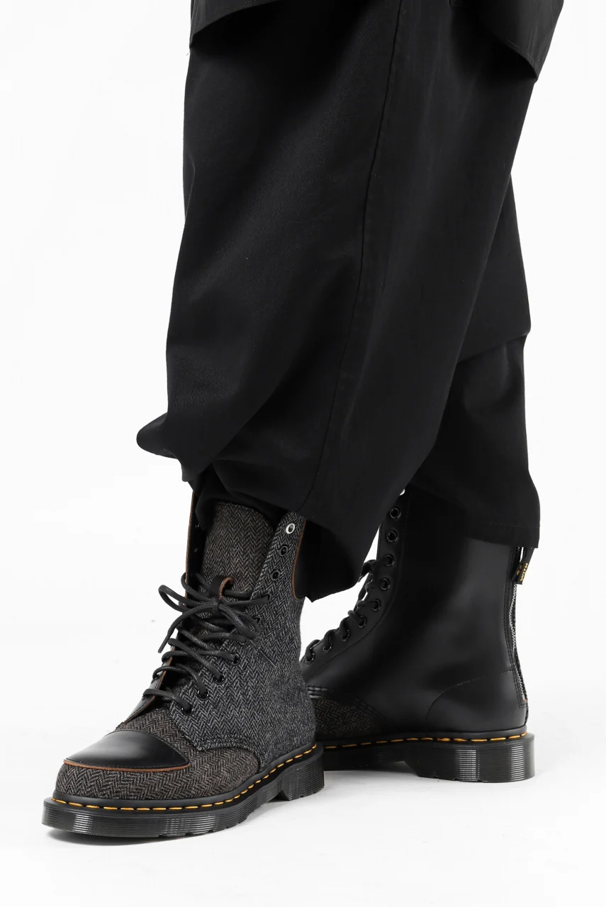 Y's x Dr. Martens 10-EYES BACK ZIP BOOTS / MOON FABRIC (BLACK) - Image 30