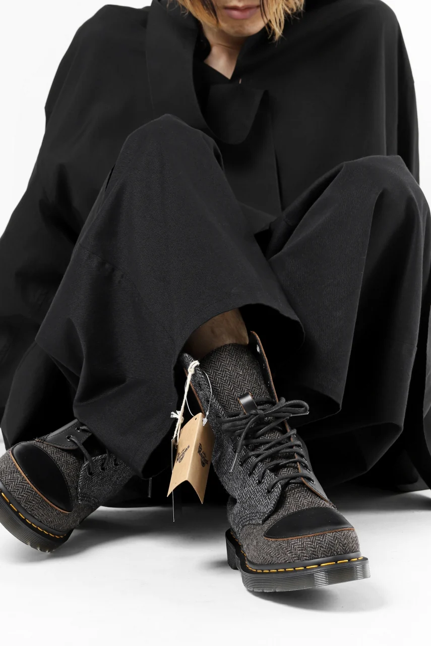 Y's x Dr. Martens 10-EYES BACK ZIP BOOTS / MOON FABRIC (BLACK) - Image 31
