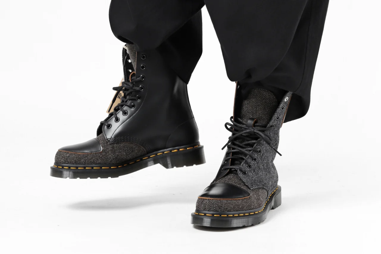 Y's x Dr. Martens 10-EYES BACK ZIP BOOTS / MOON FABRIC (BLACK) - Image 38