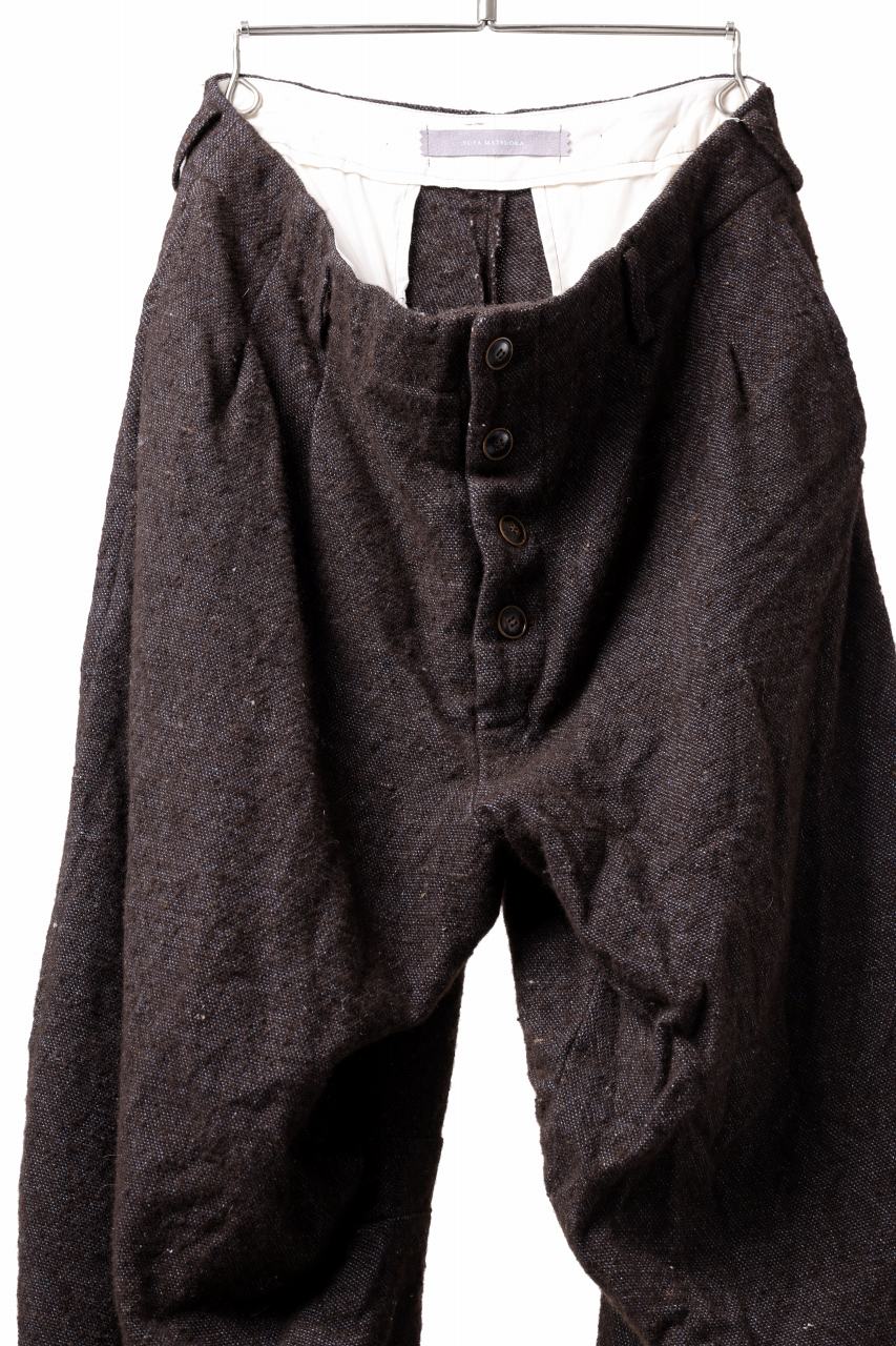 YUTA MATSUOKA 2tucks wide trousers / natural wool linen (dark brown) - Image 14