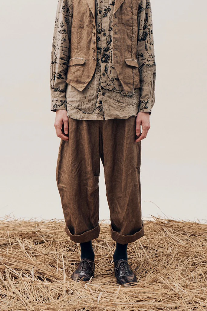YUTA MATSUOKA 2 tucks wide trousers / sulfur dyed canvas linen (brown) - Image 48