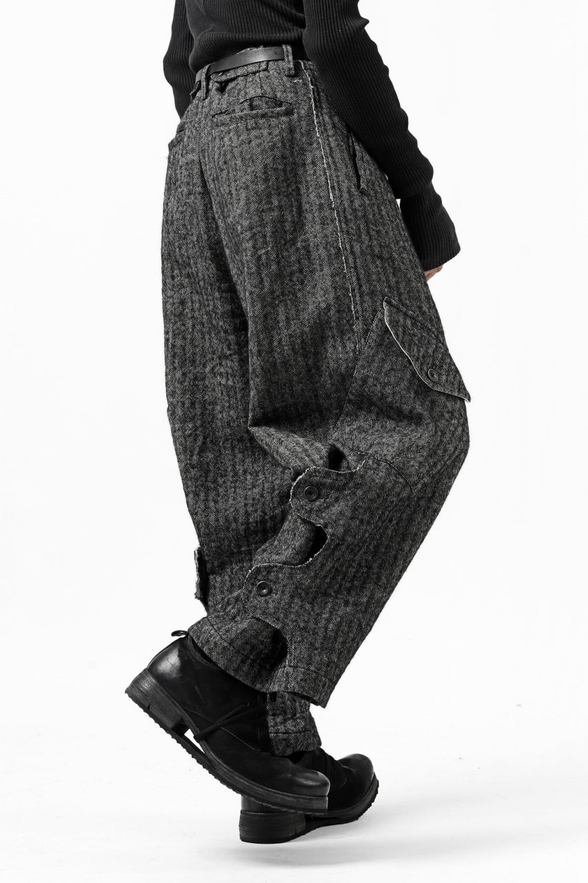 YUTA MATSUOKA buggy trousers / wool linen herringbone (charcoal grey) - Image 10