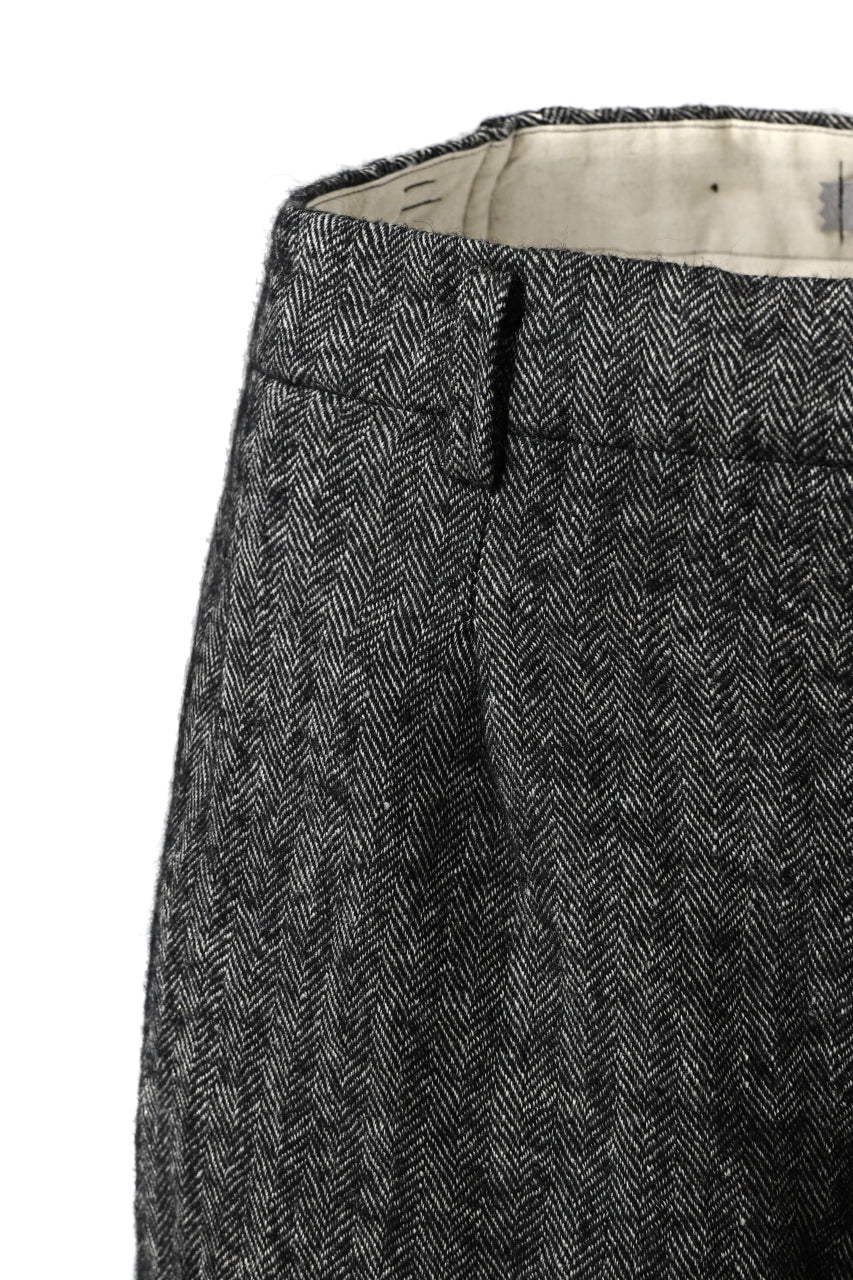 YUTA MATSUOKA buggy trousers / wool linen herringbone (charcoal grey) - Image 25
