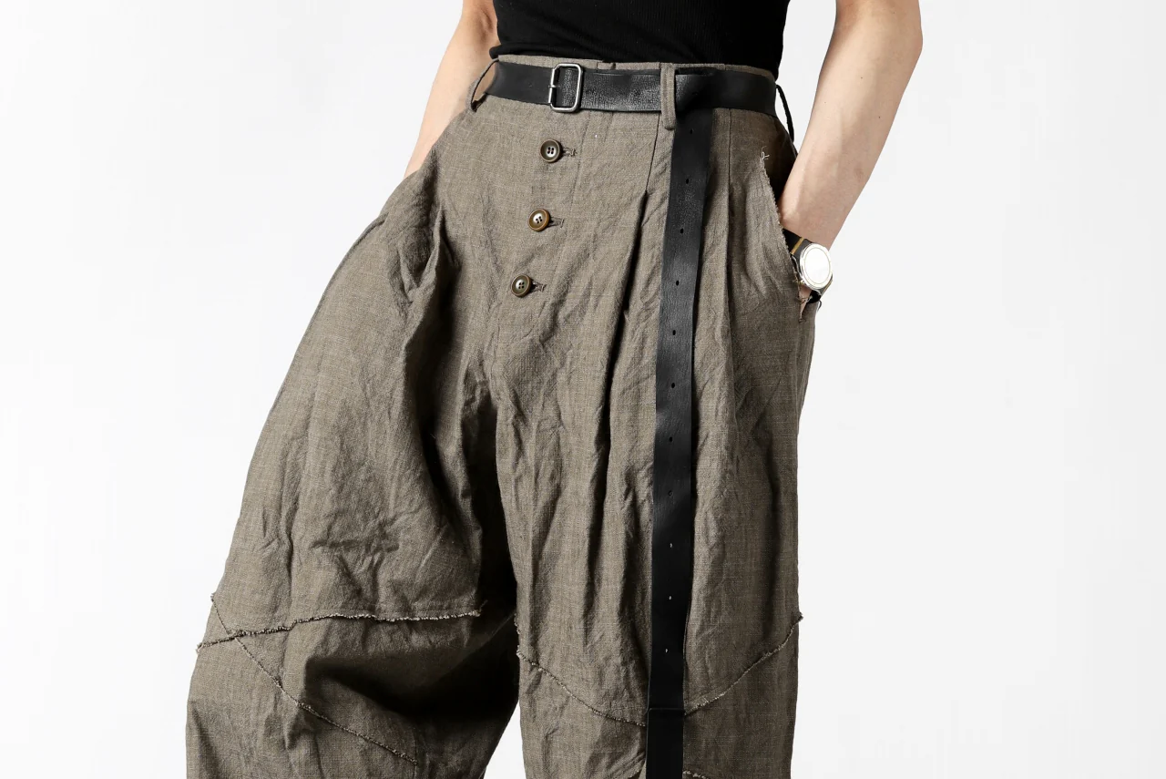 YUTA MATSUOKA cross switch cropped pants / spec dyed canvas (khaki) - Image 34
