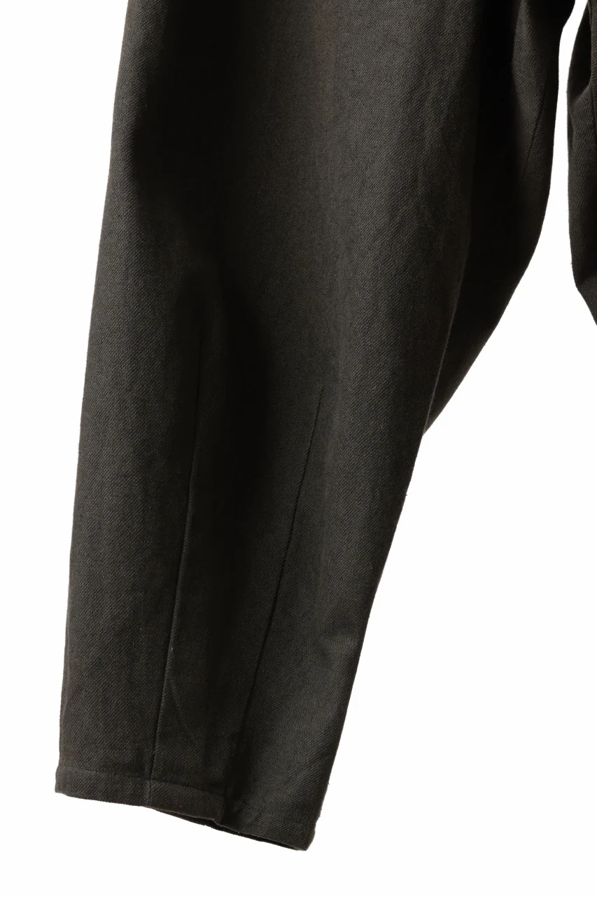 YUTA MATSUOKA dirts tapered trousers / sulfur dyed cotton linen gabardine (brown) - Image 9