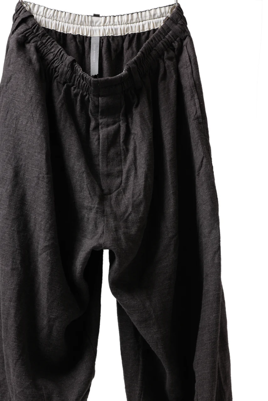 YUTA MATSUOKA easy darts pants / brushed linen canvas (brown) - Image 5