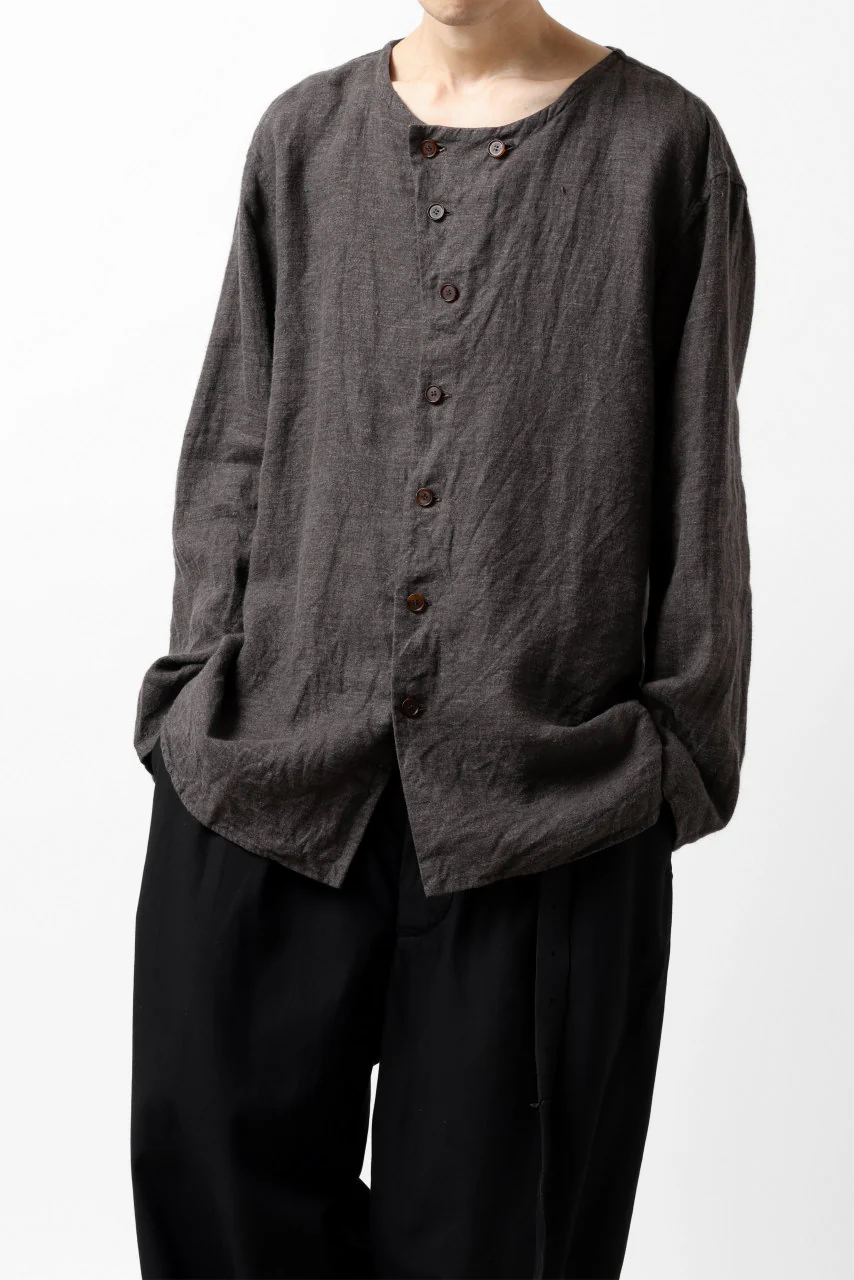 YUTA MATSUOKA exclusive round neck shirt / brushed linen canvas (brown) - Image 4
