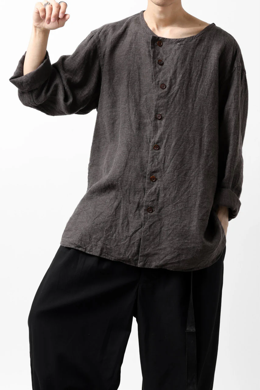 YUTA MATSUOKA exclusive round neck shirt / brushed linen canvas (brown) - Image 9
