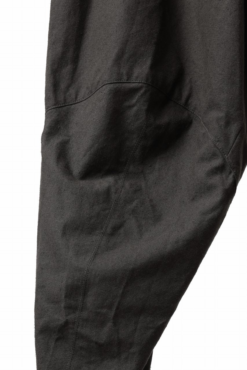 YUTA MATSUOKA three dimensional trousers / linen cotton canvas (brown) - Image 6